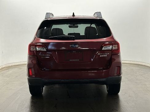 Used 2017 Subaru Outback 2.5i Premium image 4