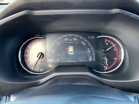 Used 2024 Toyota RAV4 XLE image 25