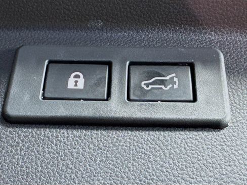 Used 2022 Subaru Forester Premium AWD/4WD image 33
