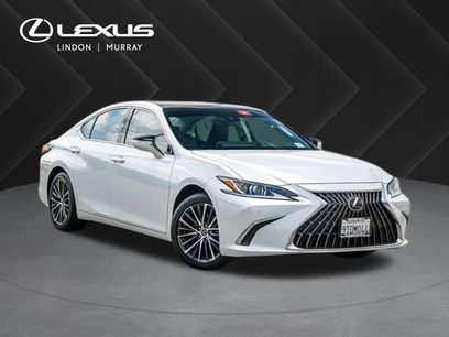 Used 2025 Lexus ES 350 w/ Premium Package