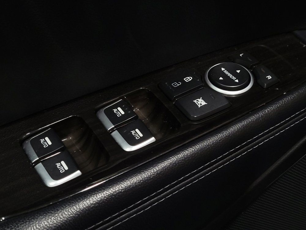 Used 2019 Kia Sorento AWD image 27