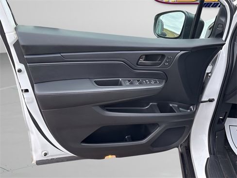 Used 2023 Honda Odyssey EX-L image 6