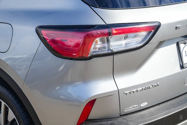 Used 2021 Ford Escape Titanium AWD/4WD image 13