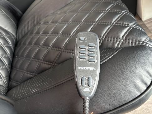 Used 2022 Mercedes-Benz Sprinter 2500 image 38