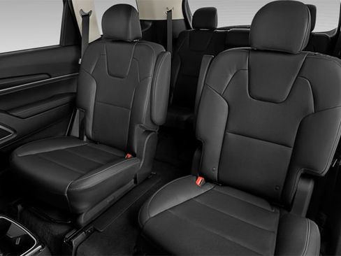 Used 2025 Kia Telluride S AWD/4WD image 11