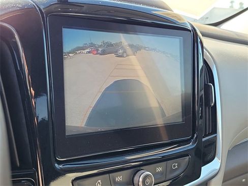 Used 2018 Chevrolet Traverse LT image 28
