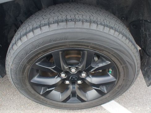 Used 2021 Toyota RAV4 LE FWD image 24