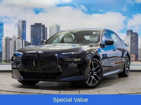 Used 2025 BMW 760i xDrive w/ Executive Package AWD/4WD image 2