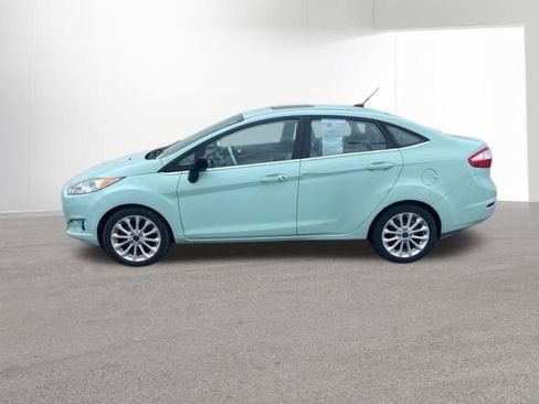 Used 2017 Ford Fiesta Titanium image 3