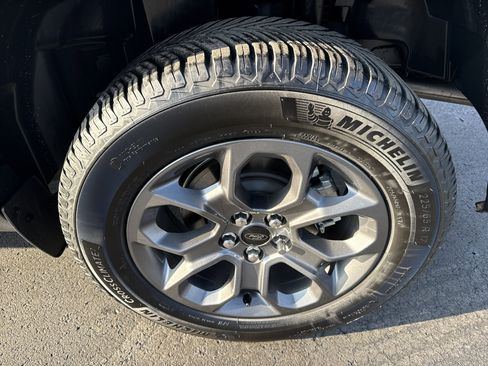 Used 2024 Ford Maverick XLT image 4