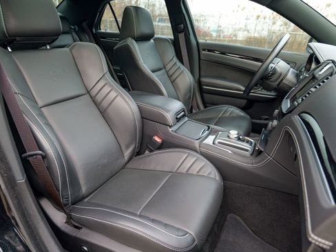 Used 2023 Chrysler 300 C image 35