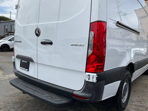 Used 2022 Mercedes-Benz Sprinter 2500 image 55