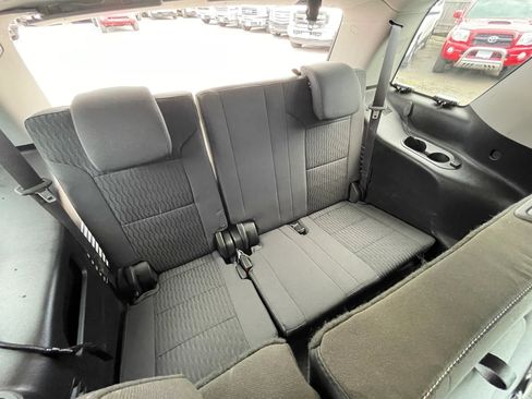 Used 2015 GMC Yukon SLE w/ HD Trailering Package AWD/4WD image 24