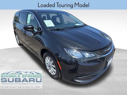 Used 2017 Chrysler Pacifica Touring w/ Tire & Wheel Group