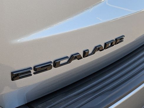 Certified 2024 Cadillac Escalade Sport w/ LPO, ONYX Package AWD/4WD image 32