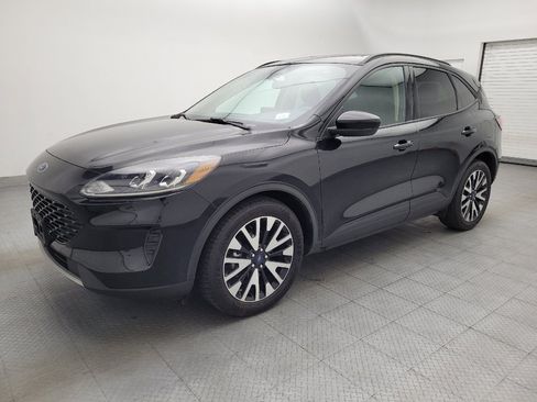 Used 2020 Ford Escape SE Sport FWD image 2