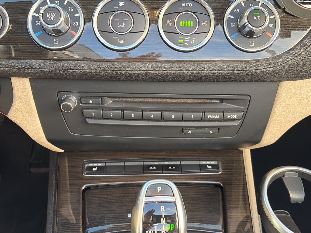 Used 2014 BMW Z4 sDrive35i RWD image 27