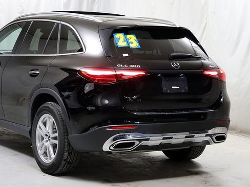 Used 2023 Mercedes-Benz GLC 300 4MATIC image 8