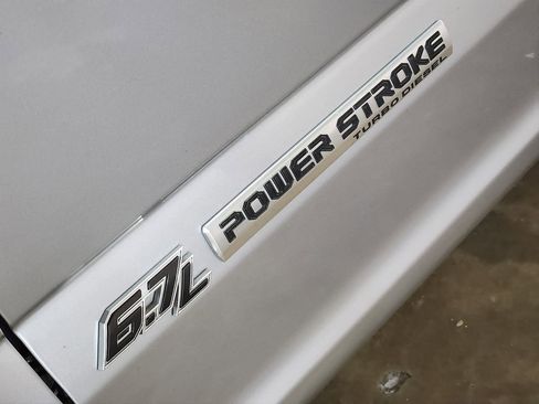 Used 2022 Ford F350 Platinum image 26