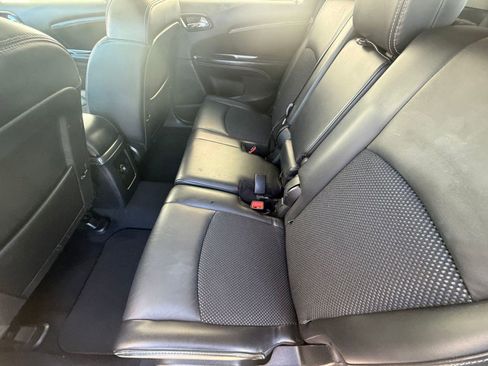 Used 2018 Dodge Journey Crossroad image 27