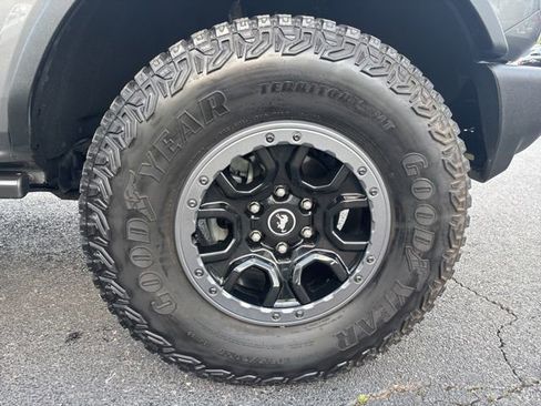 Used 2023 Ford Bronco Outer Banks w/ Sasquatch Package image 15