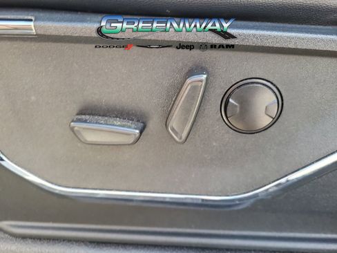 Used 2023 Ford F250 Lariat w/ Sport Appearance Package image 18