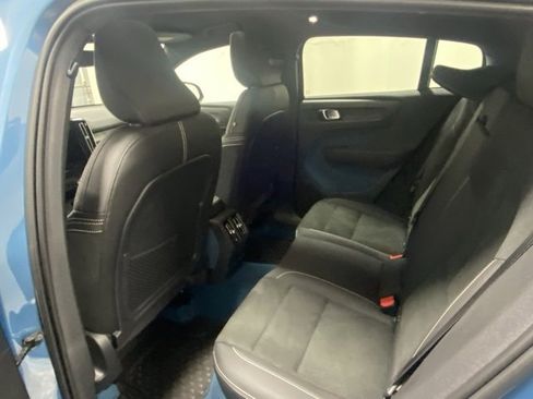 Used 2023 Volvo C40 P8 Recharge Ultimate image 12