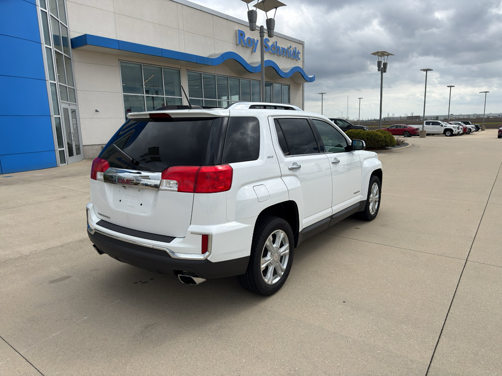 Used 2017 GMC Terrain SLT FWD image 5