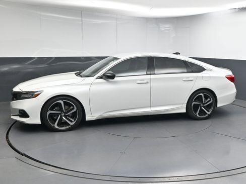 Used 2021 Honda Accord Sport image 6