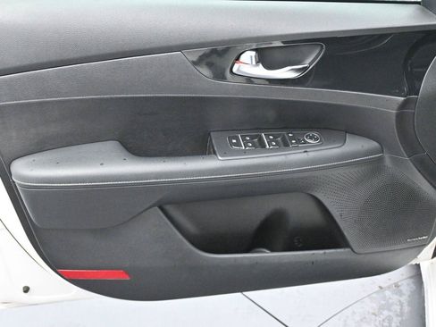 Used 2022 Kia Forte GT-Line w/ GT-Line Premium Package FWD image 10