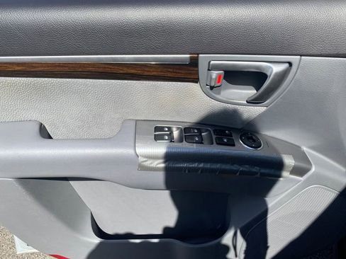 Used 2012 Hyundai Santa Fe SE image 31