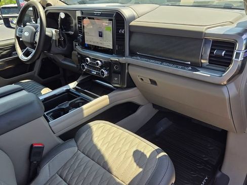 Used 2026 Ford F450 Platinum w/ Platinum Plus Package AWD/4WD image 15
