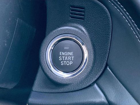 Certified 2025 Subaru Outback Premium image 15