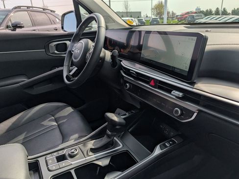 Used 2025 Kia Sorento S w/ Panoramic Sunroof Package FWD image 25