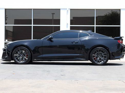 Used 2018 Chevrolet Camaro ZL1 RWD image 12
