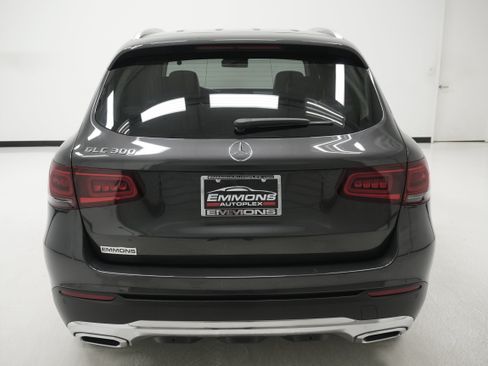 Used 2022 Mercedes-Benz GLC 300 image 5
