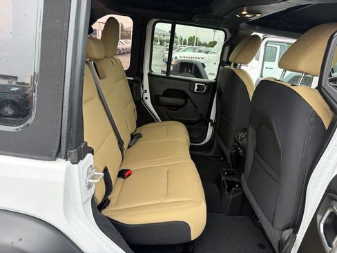 Used 2023 Jeep Wrangler Unlimited Sport AWD/4WD image 44