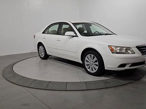 Used 2010 Hyundai Sonata GLS image 8