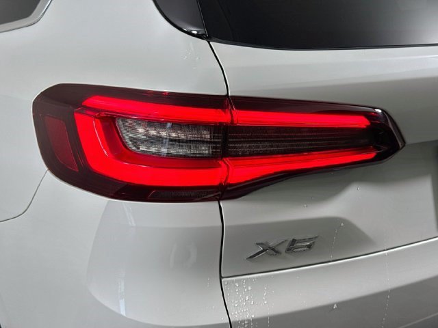 Used 2022 BMW X5 xDrive45e AWD/4WD image 35