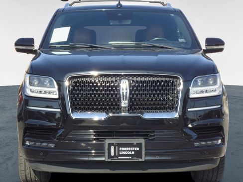 Used 2021 Lincoln Navigator Reserve image 8