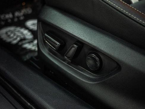 Used 2025 Toyota Camry SE image 15