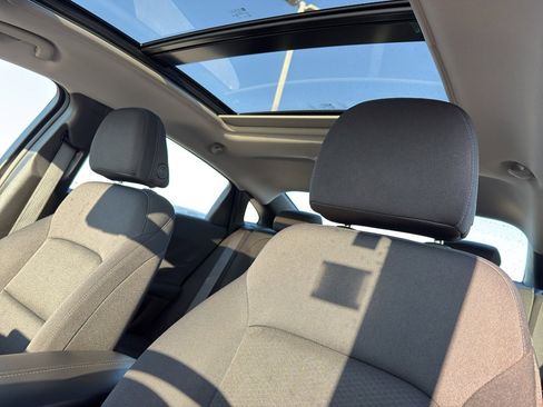 Used 2024 Chevrolet Malibu LT image 27