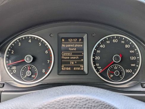 Used 2013 Volkswagen Tiguan SE image 29