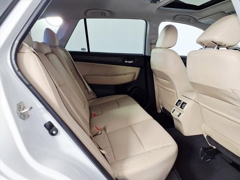 Used 2019 Subaru Outback 2.5i Limited image 13