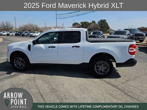 Used 2025 Ford Maverick XLT image 7