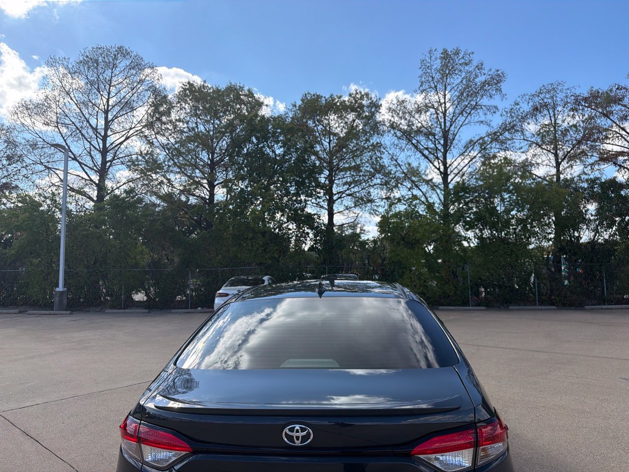 Used 2026 Toyota Corolla SE FWD image 4