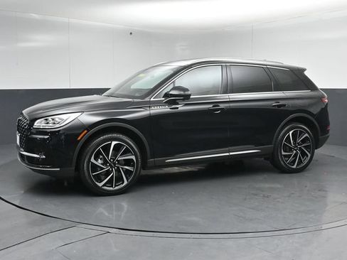 Certified 2023 Lincoln Corsair Reserve w/ Equipment Group 202A AWD/4WD image 4