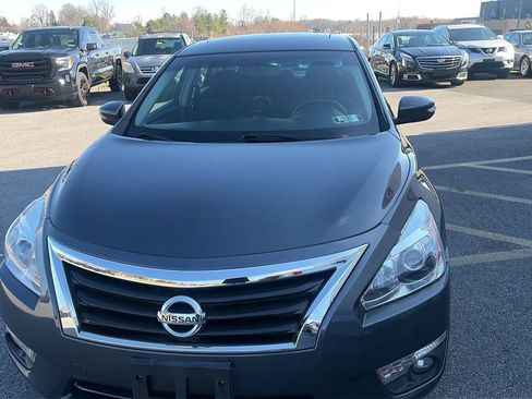 Used 2013 Nissan Altima 3.5 SV image 18
