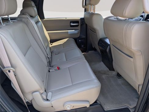 Used 2008 Toyota Sequoia Limited RWD image 11
