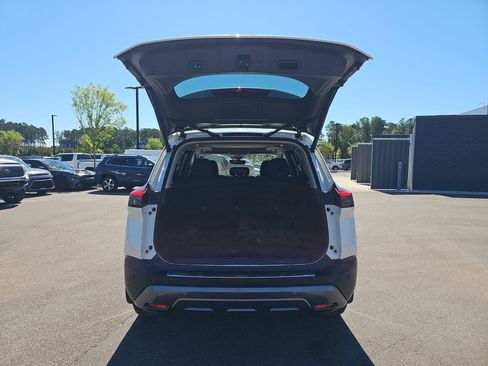 Used 2023 Nissan Rogue SL FWD image 14